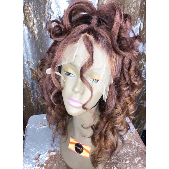 Wig - Picture 5 of 6